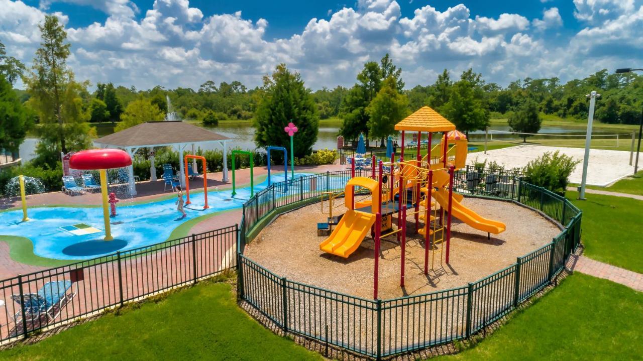 Villas At Seven Dwarfs - Close To Disney Kissimmee Exterior photo